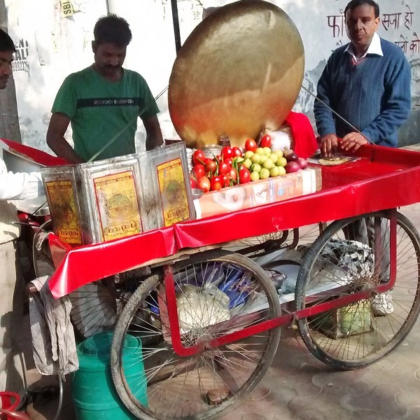 PropTiger's Saviour - The kulcha wala who eases the hunger pangs of many